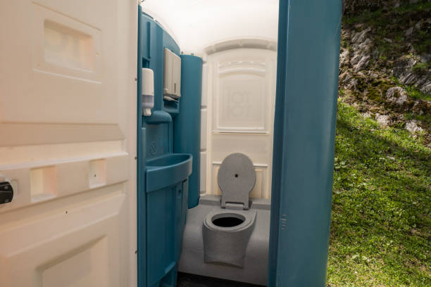 Portable Toilet Options We Offer in Kings Park, VA